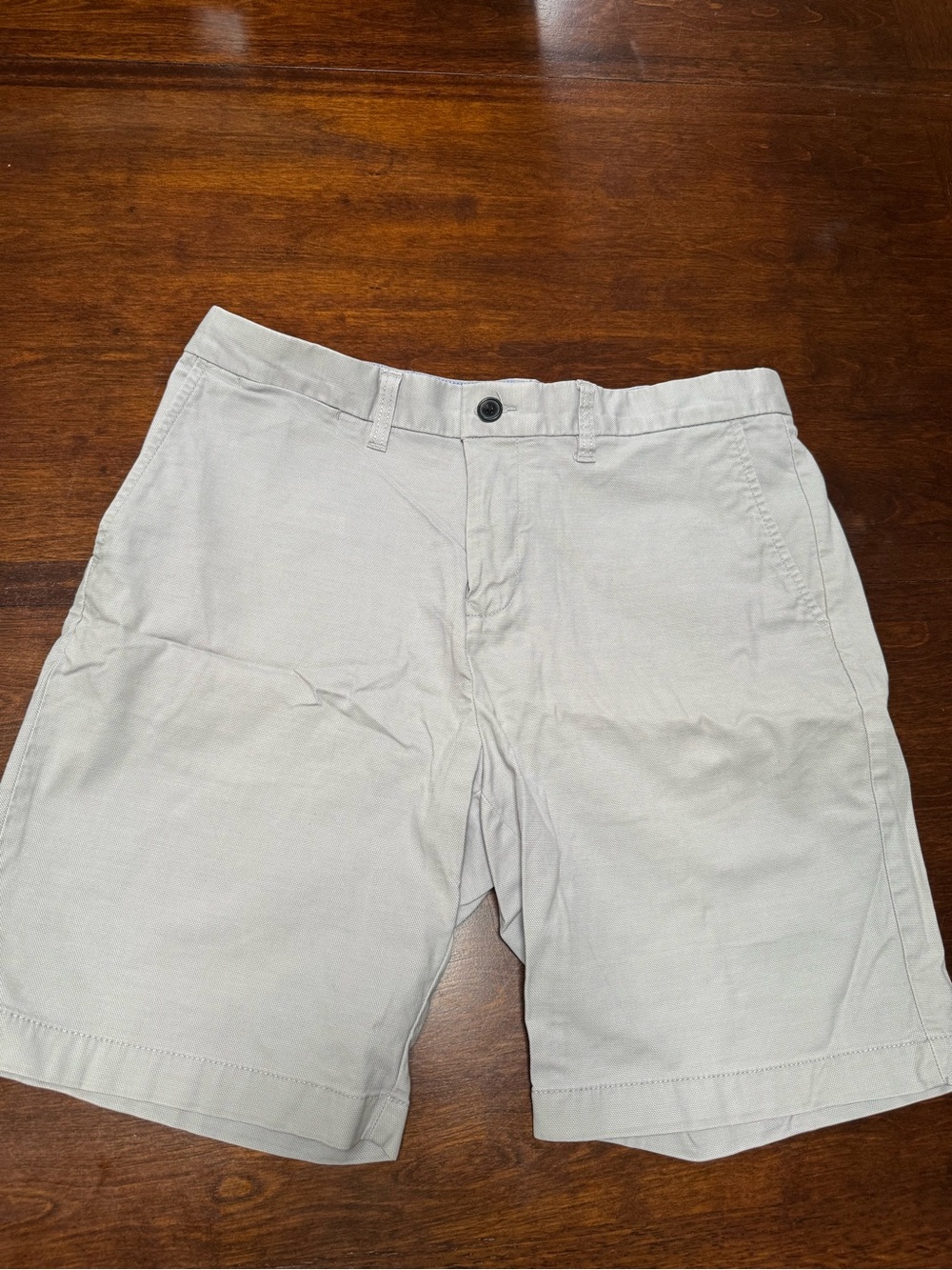 Tommy Hilfiger Light Gray Flat Front Men’s Shorts